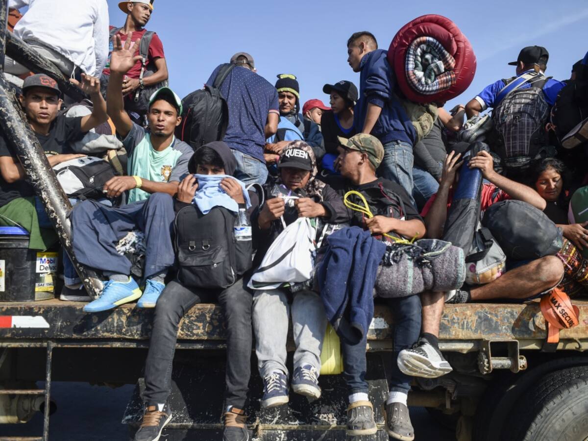 EE.UU. cerró frontera en San Diego tras intento de entrada de migrantes