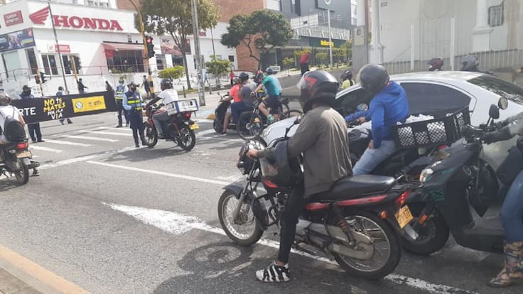 Alcalde de Floridablanca se opone a restricción de parrillero