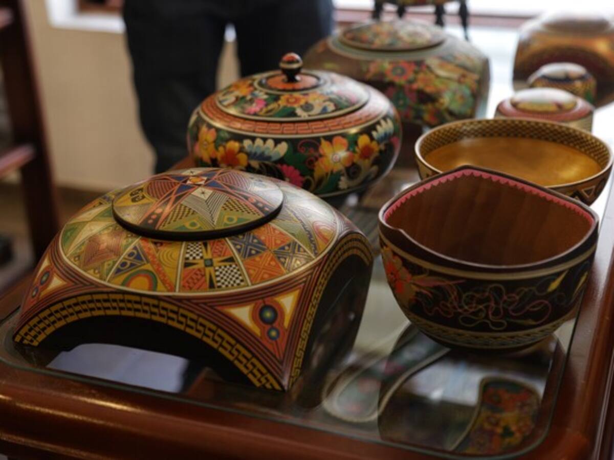 Técnica ancestral Barniz de Pasto llegará a Londres de manos de artesanos colombianos