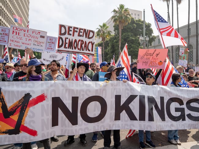 En Estados Unidos no hay ningún rey: cofundador de organización que coordino protesta ‘No Kings’