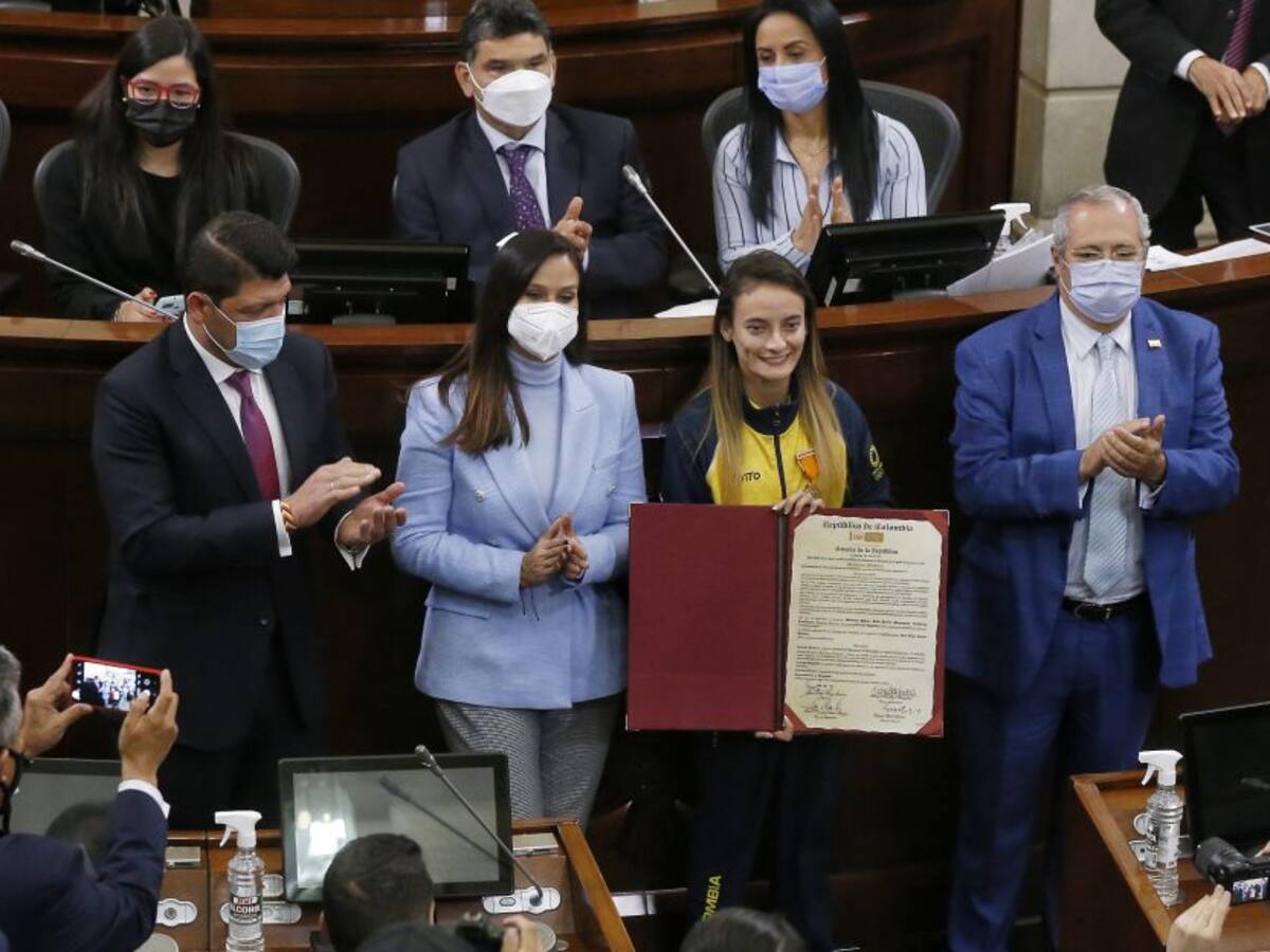 Colombianos no confían en partidos políticos ni en el Congreso