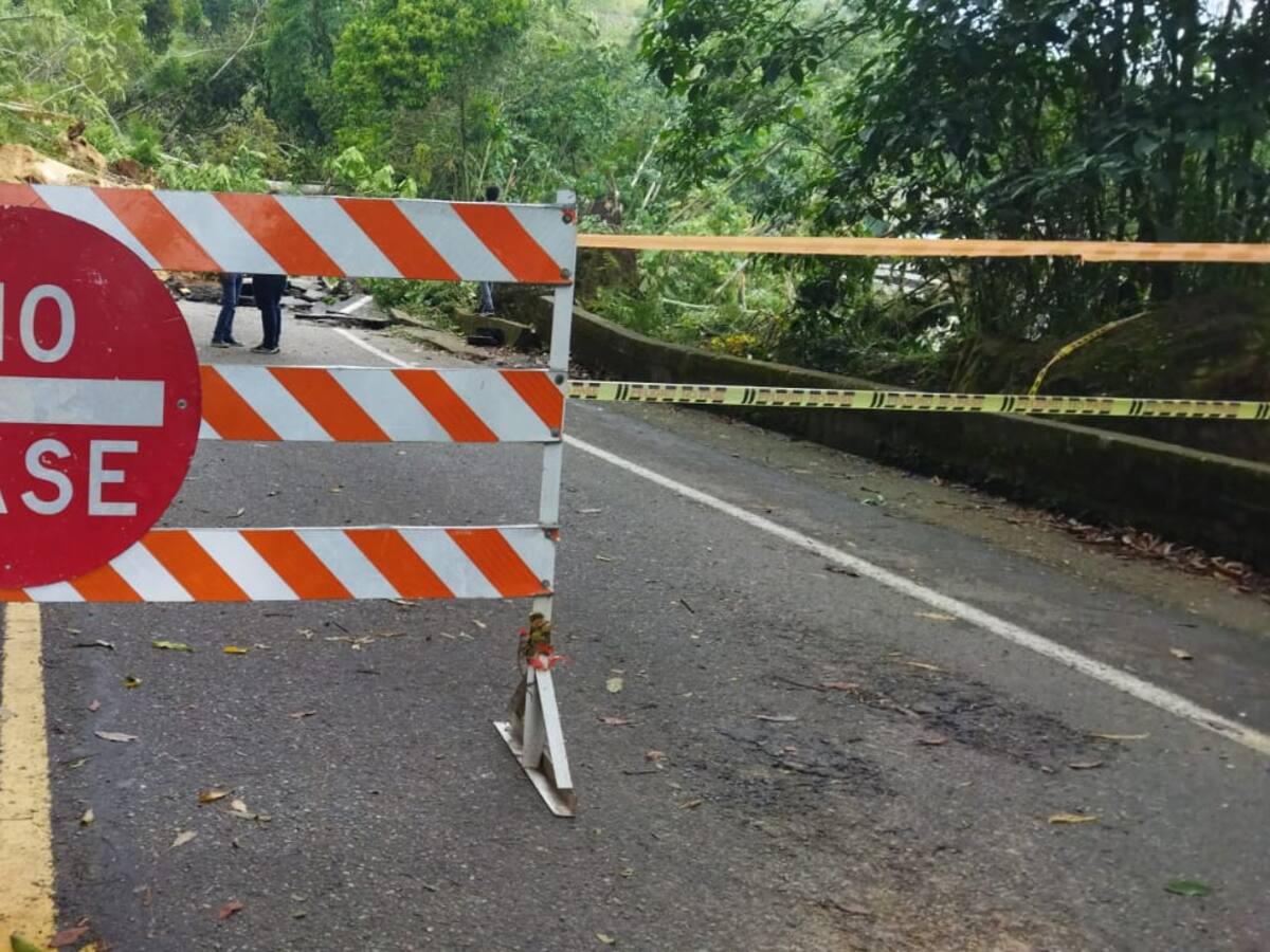 “Mantenerse lejos de la zona del deslizamiento”: la petición de MinTransporte en Santander