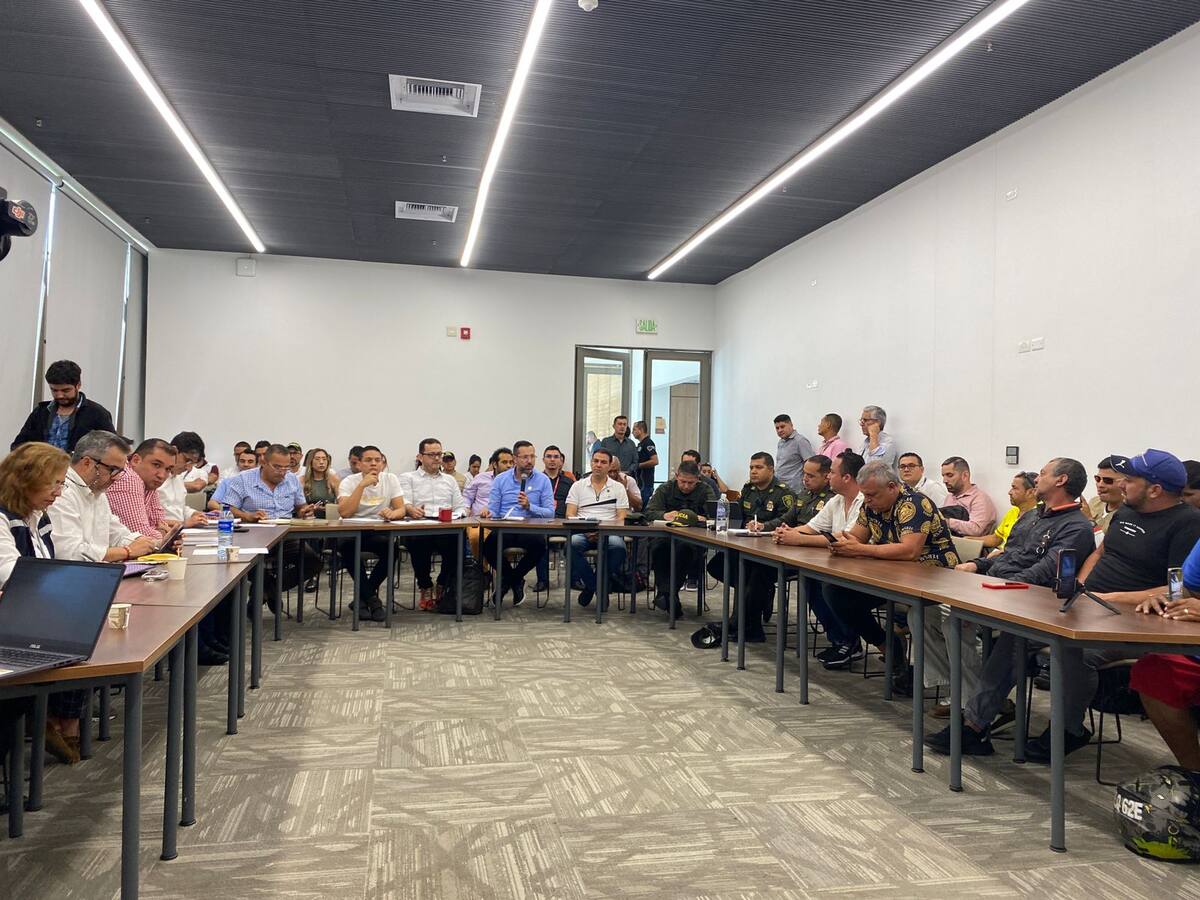 Esto se concluyó en reunión de autoridades con motociclistas