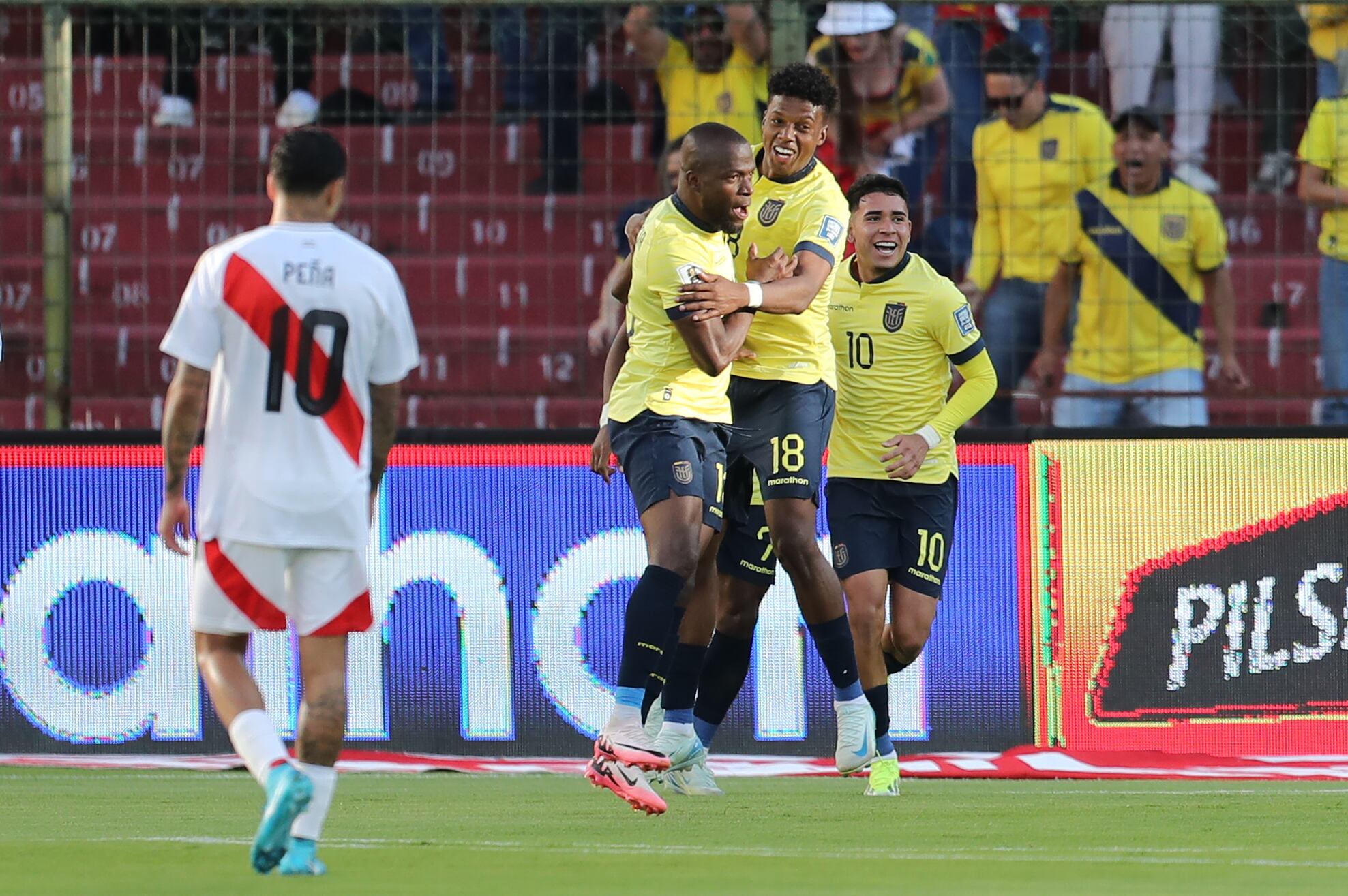 Enner Valencia de Ecuador celebra su gol este martes (Ecuador). EFE/ José Jácome