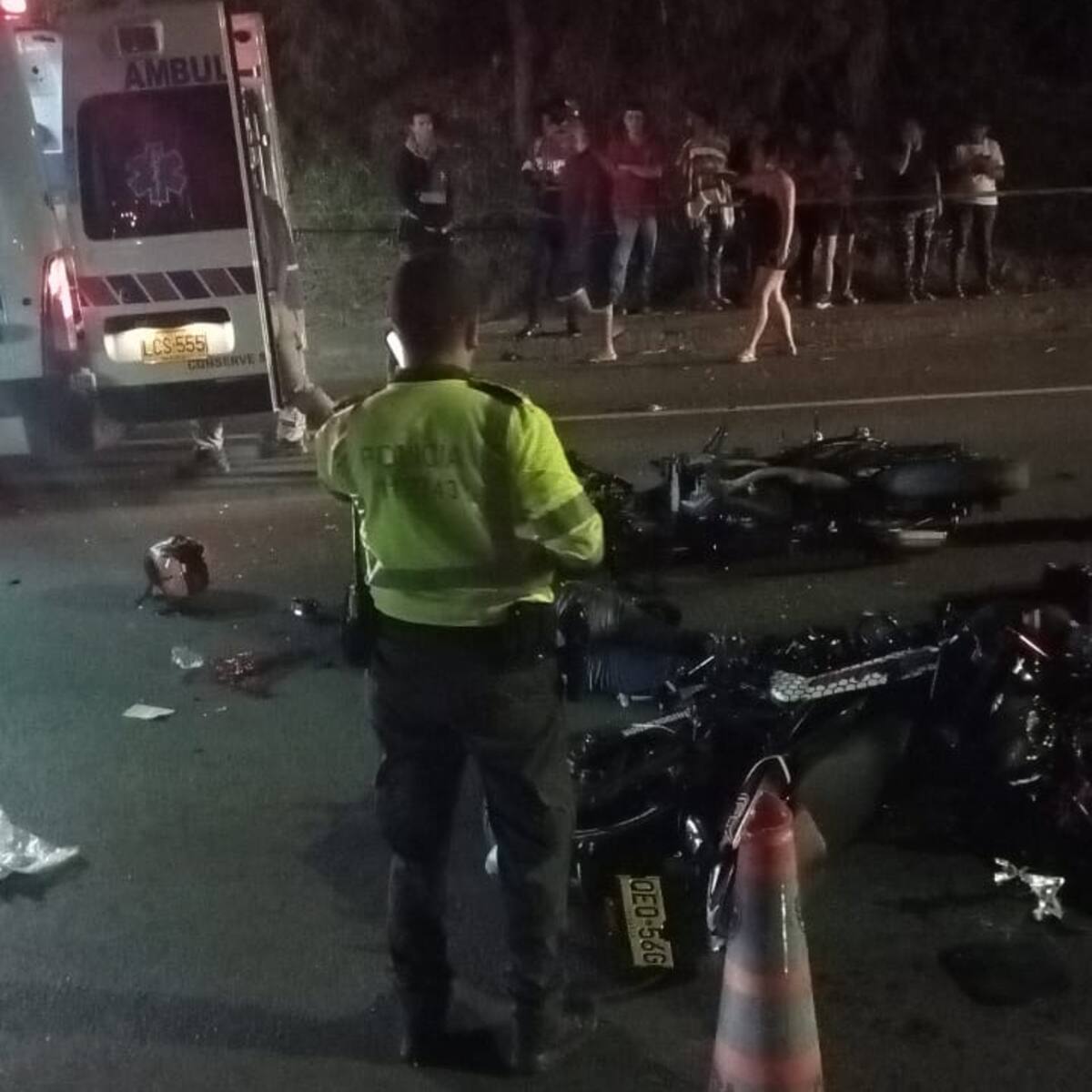 Chocan de frente dos motocicletas y mueren sus dos conductores