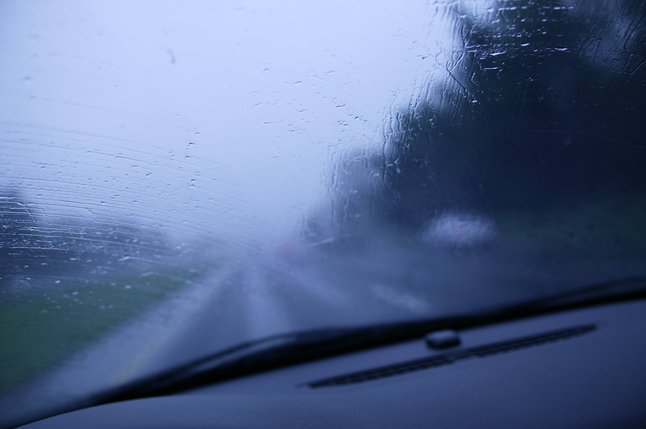 ¿Cómo desempañar el parabrisas durante la lluvia? (Getty Images)