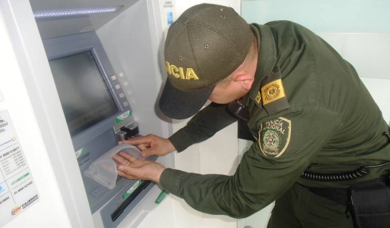 Precauciones entrega Policía Nacional para el retiro de las primas