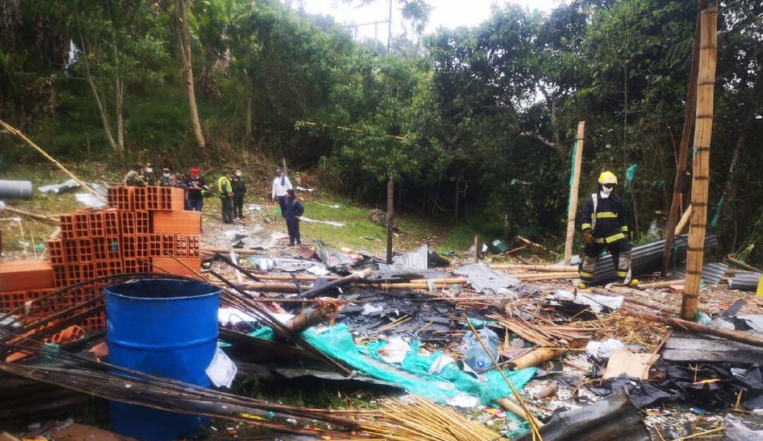 Así quedó el lugar de la explosión en el municipio de Líbano. 
