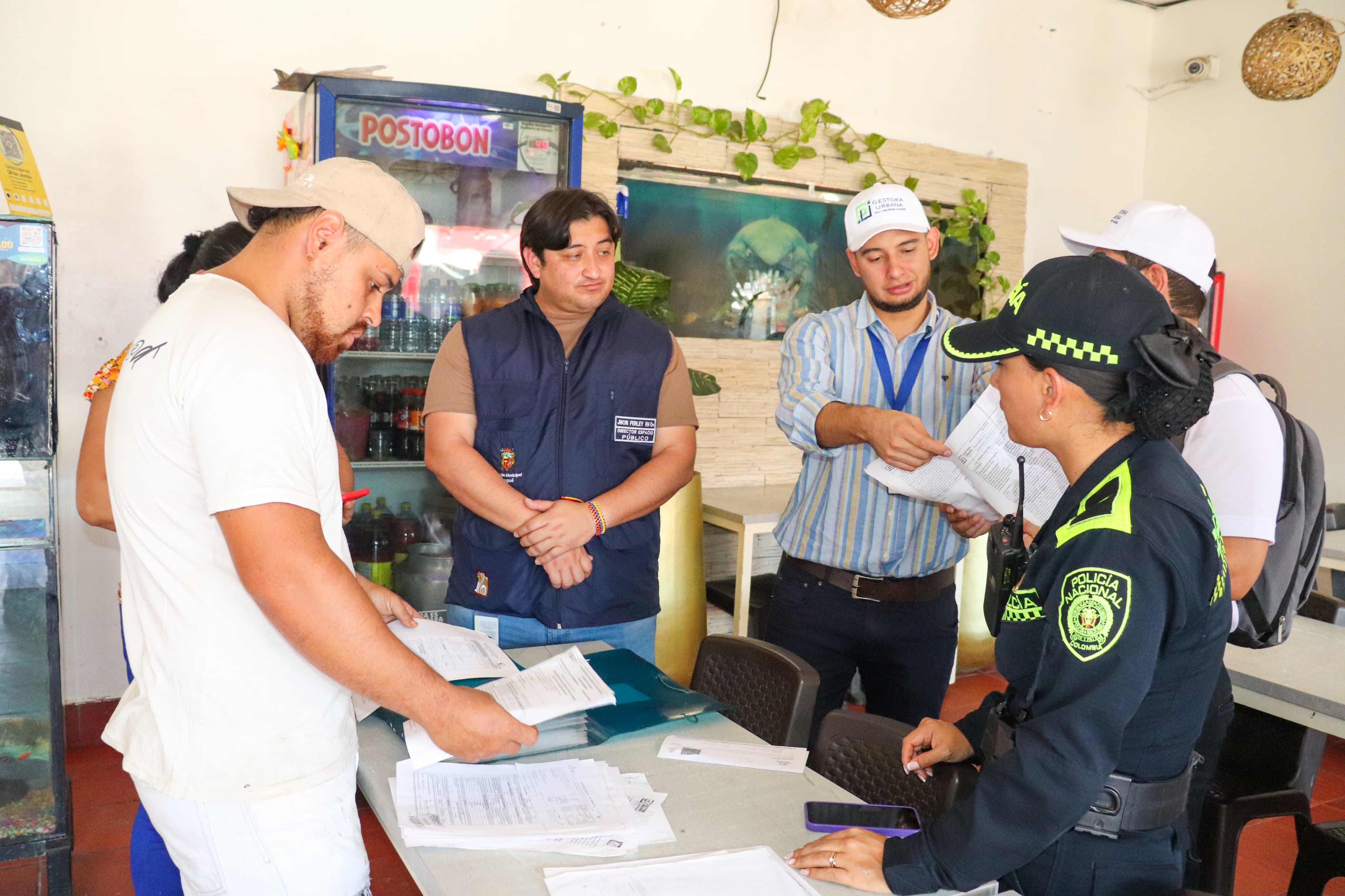 Un establecimiento del barrio Salado fue sellado por no respetar el espacio público y no tener la correspondiente documentación para su funcionamiento