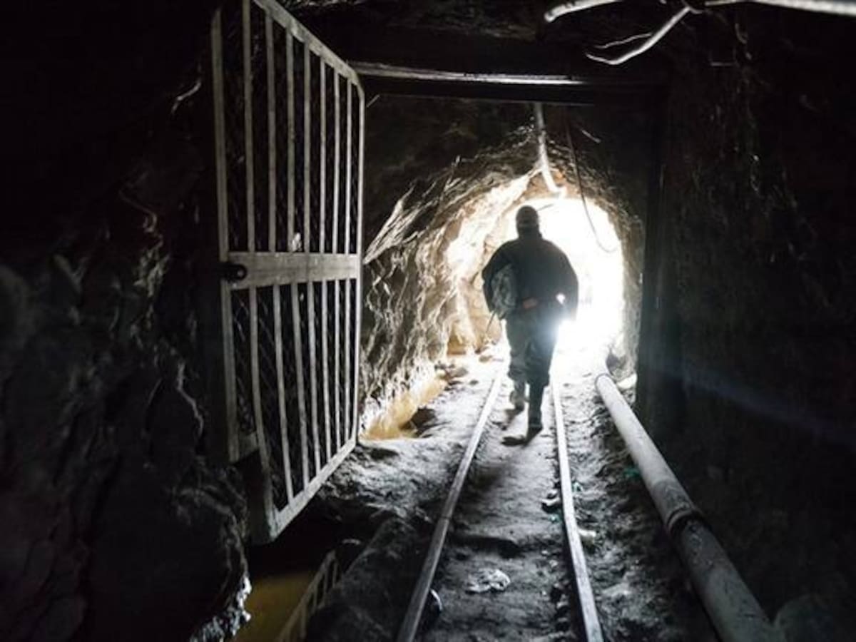 Dos mineros murieron tras presunta intoxicación en mina de Santa Rosa, sur de Bolívar