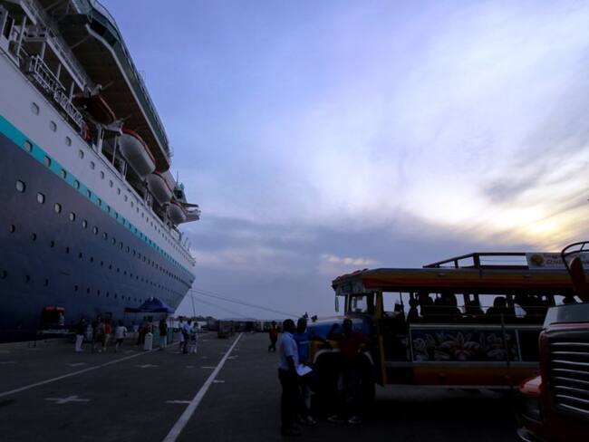 Pullmantur no aclara desembarque de pasajeros de su crucero en Cartagena