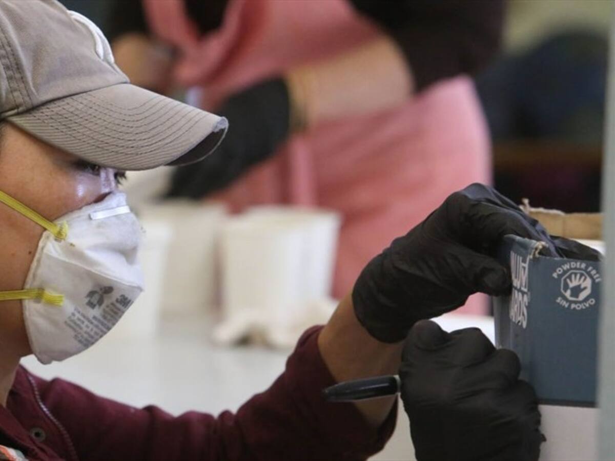 La epidemia puede resurgir si las medidas se relajan: Barry Bloom
