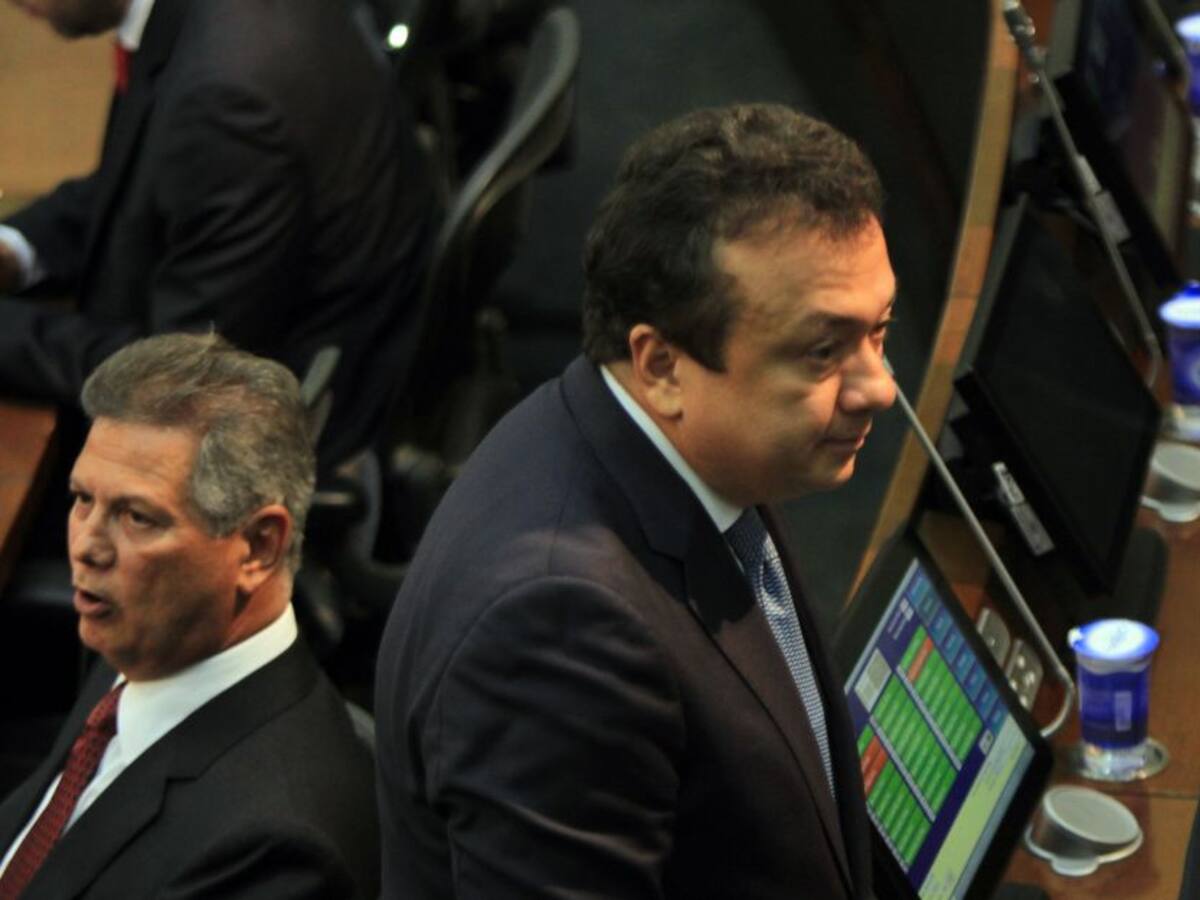 Procuraduría se opone a juicio contra Pulgar en Comisión de Ética