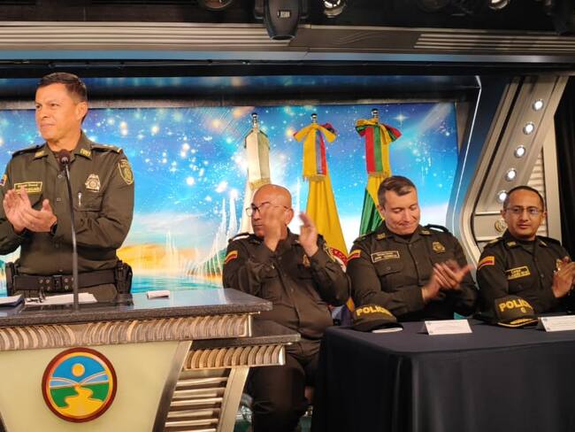 El Crucero Freewinds y la Policía de Bolívar en un viaje de honor y compromiso