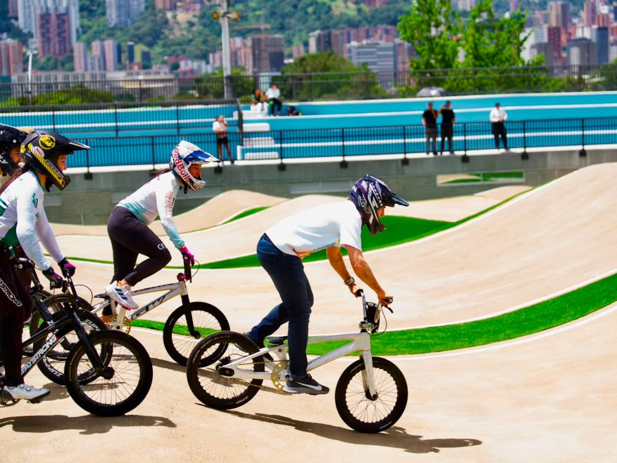“Para formar campeones de talla mundial”: Medellín estrena la renovada pista de BMX Mariana Pajón
