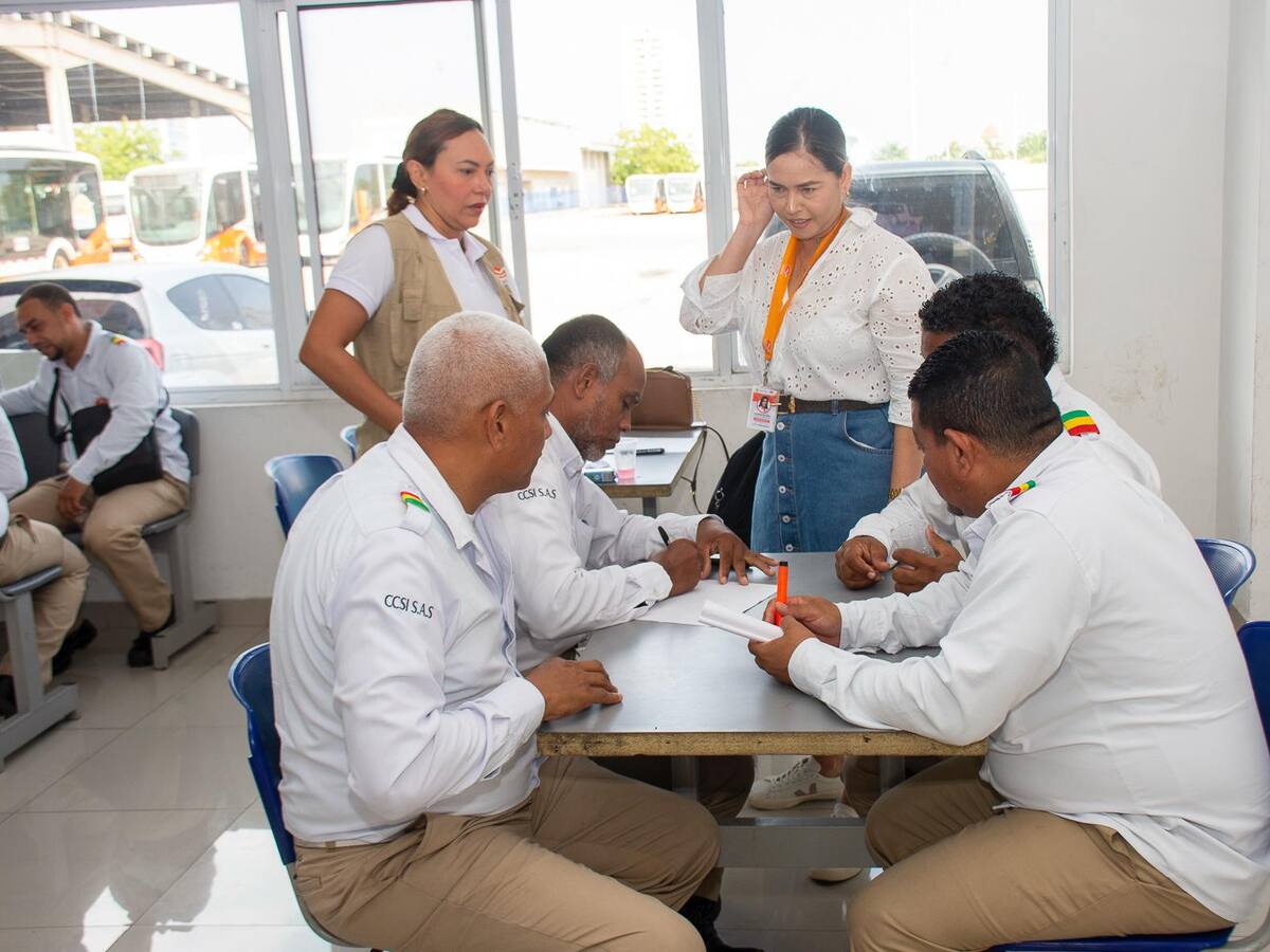 Transcaribe fortalece procesos de capacitación y formación de sus conductores