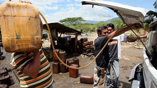 Medidas para frenar contrabando de gasolina en frontera / Foto: Getty Images