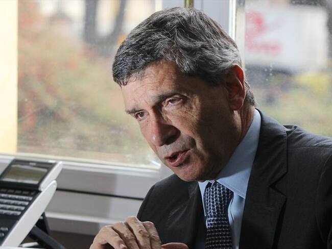 Presuntos intermediarios de contratos para la paz se reunieron con Rafael Pardo