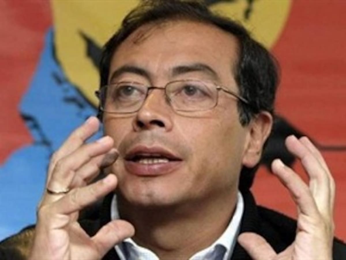 Élites mafiosas no quieren la paz, porque les quita la tierra: Petro