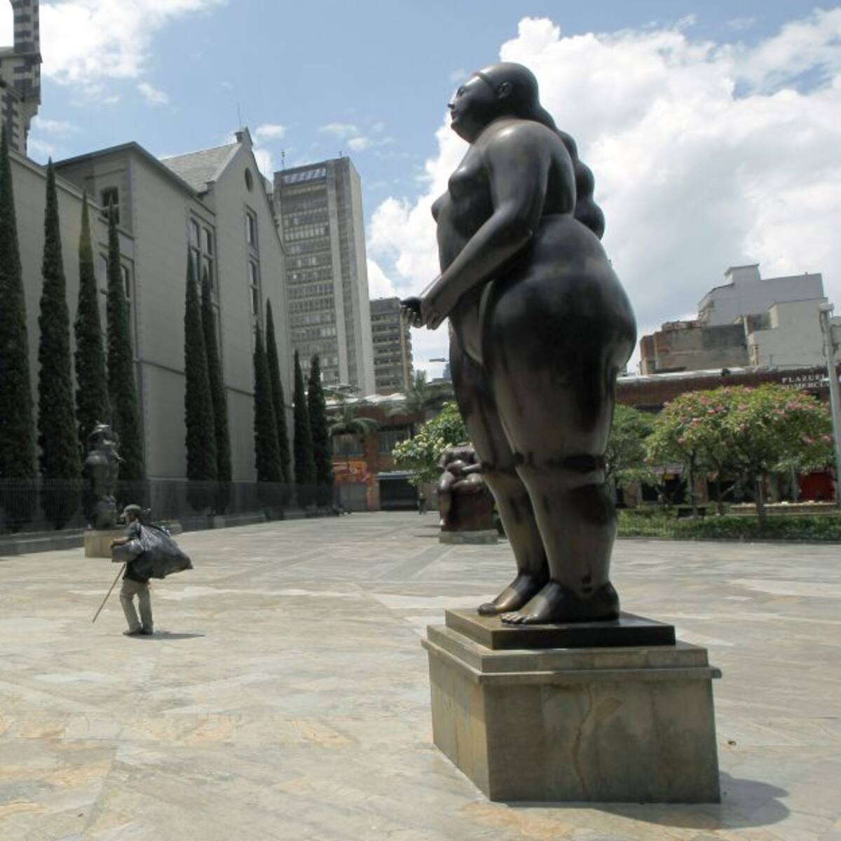 La Alcaldía de Medellín ya cercó la Plaza Botero