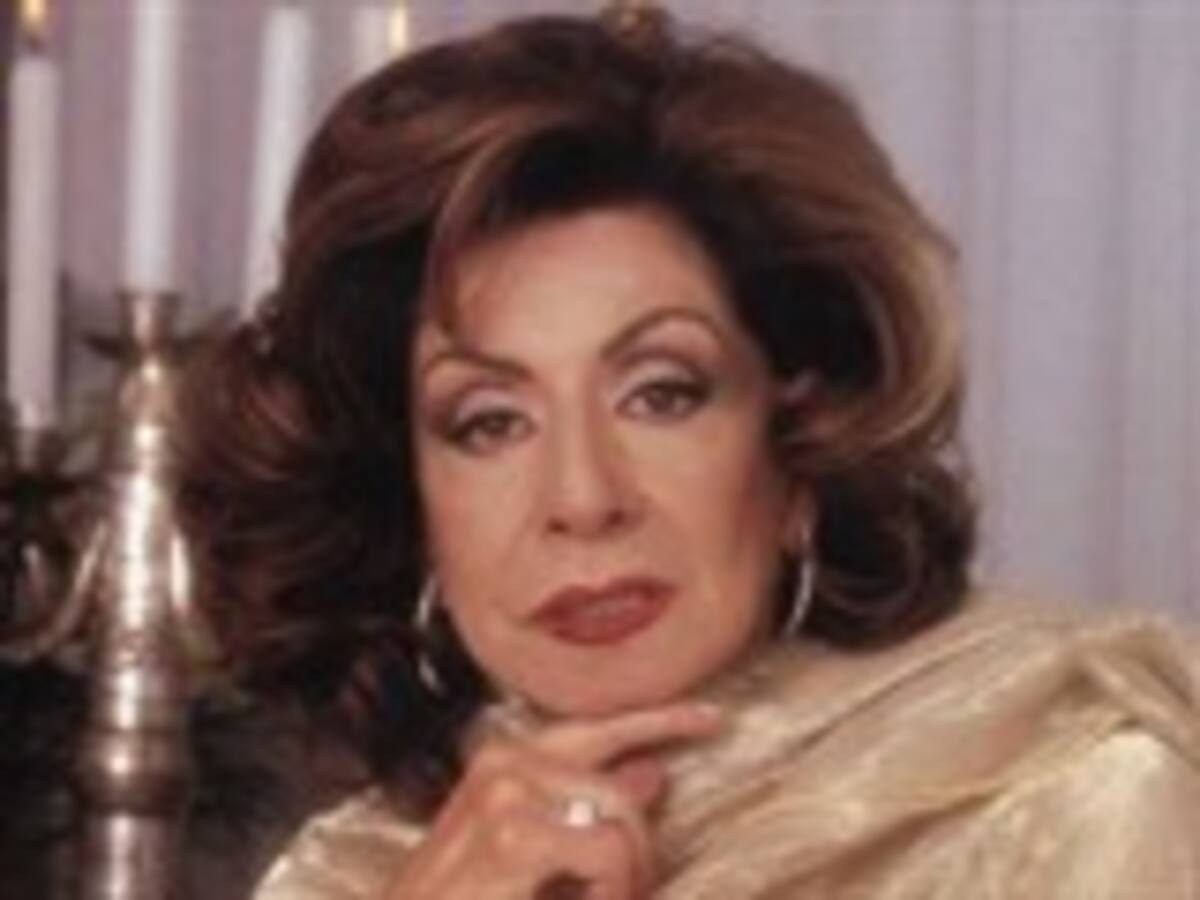 Grandes Especiales con Helenita Vargas