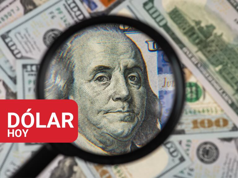 Varios billetes de dólares estadounidenses en su billetera (Fotos vía Getty Images)