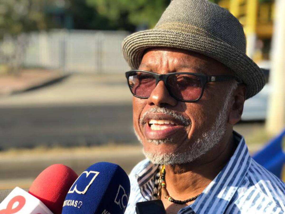 Me siento amenazado por oponerme al Plan de Educación: Medardo Hernández