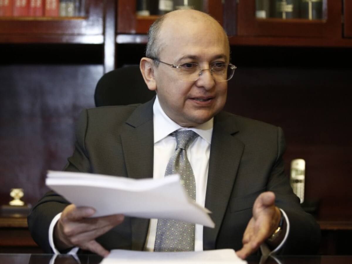 Exfiscal Montealegre pidió tumbar la reforma de equilibrio de poderes