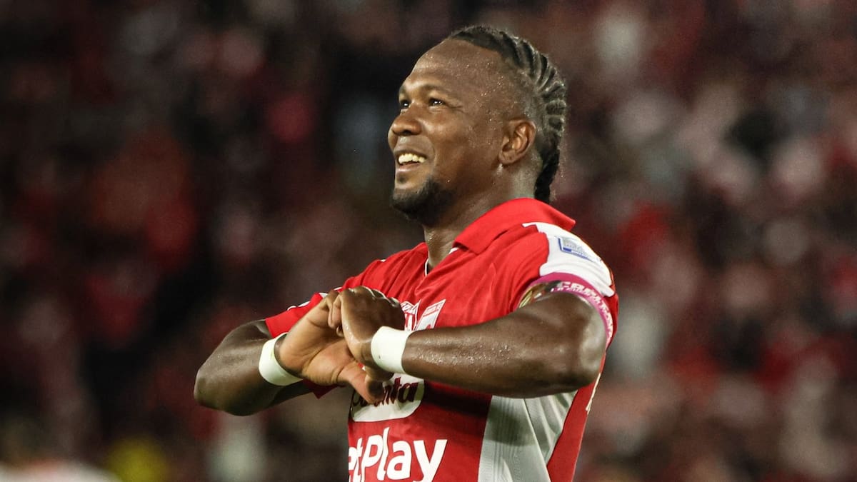Hugo Rodallega comandó la goleada de Santa Fe y clasificó al León a semifinales