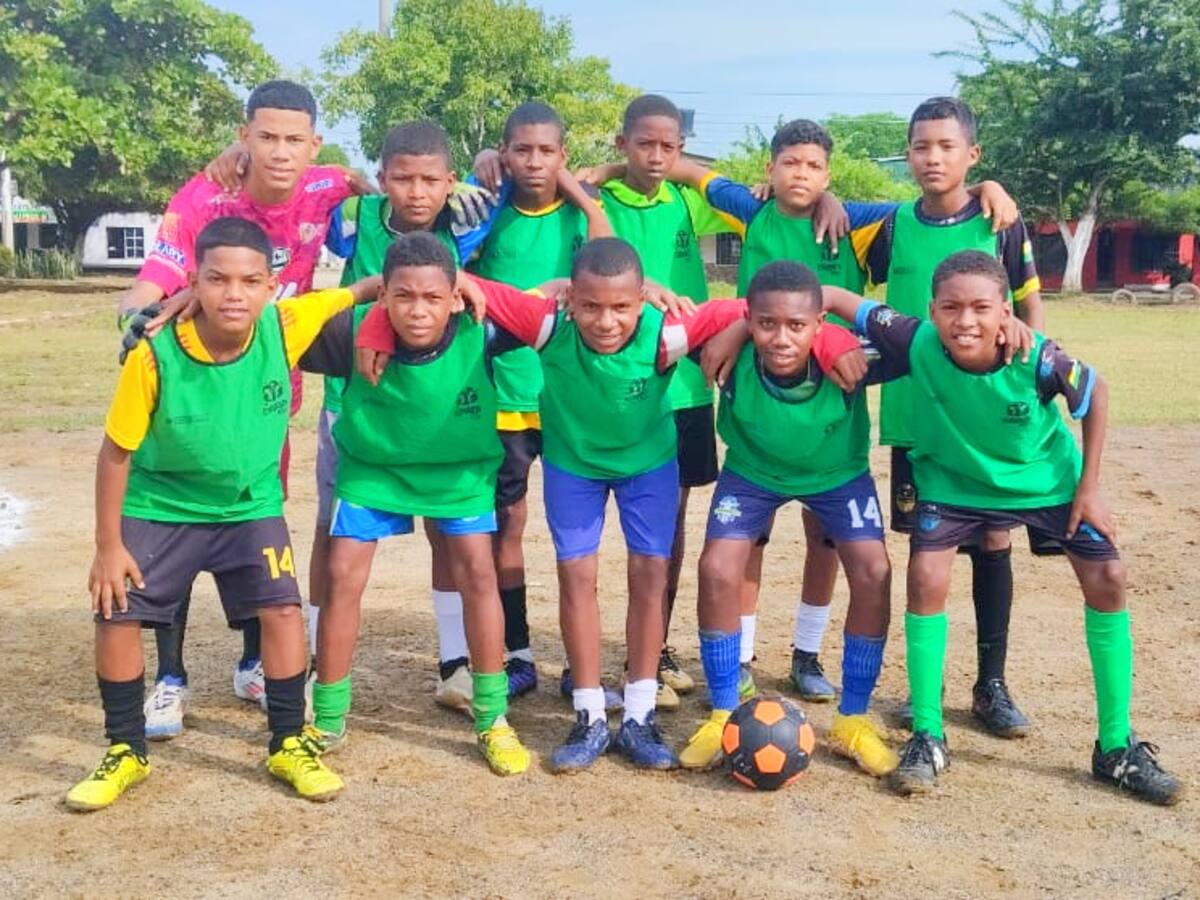 Colegio de María La Baja clasifica a fase zodal de Juegos Intercolegiados Supérate 2024