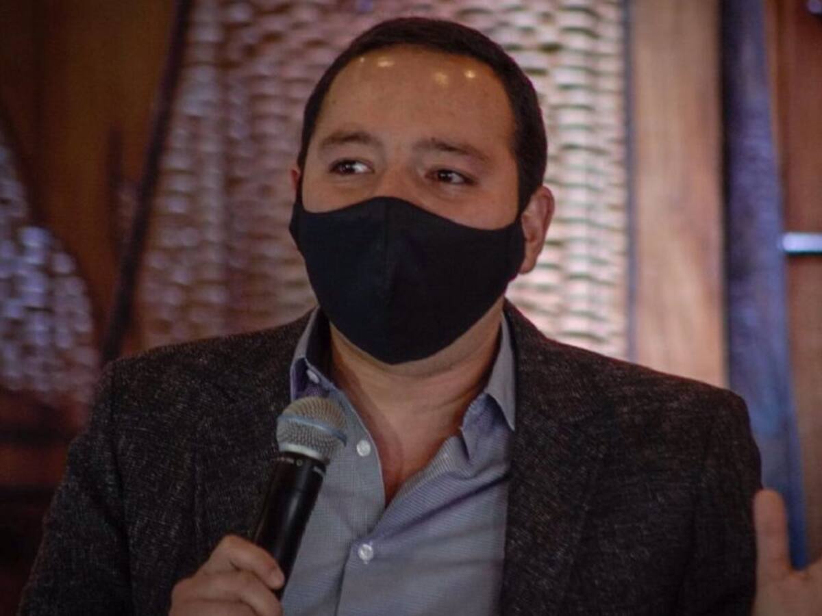 El aislamiento selectivo del Gobierno es analizado en Manizales