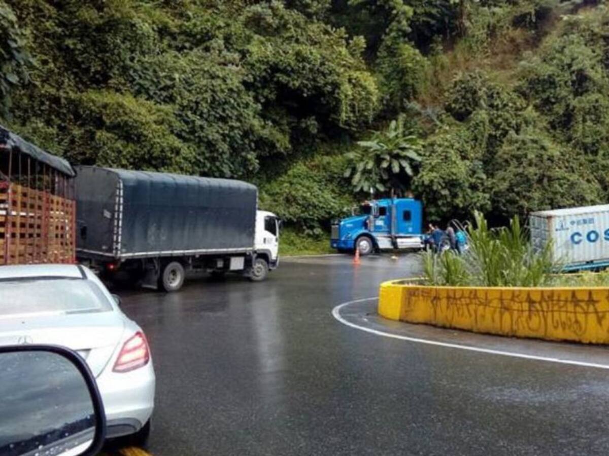 Vigilancia especial de las autoridades en la vía la Línea