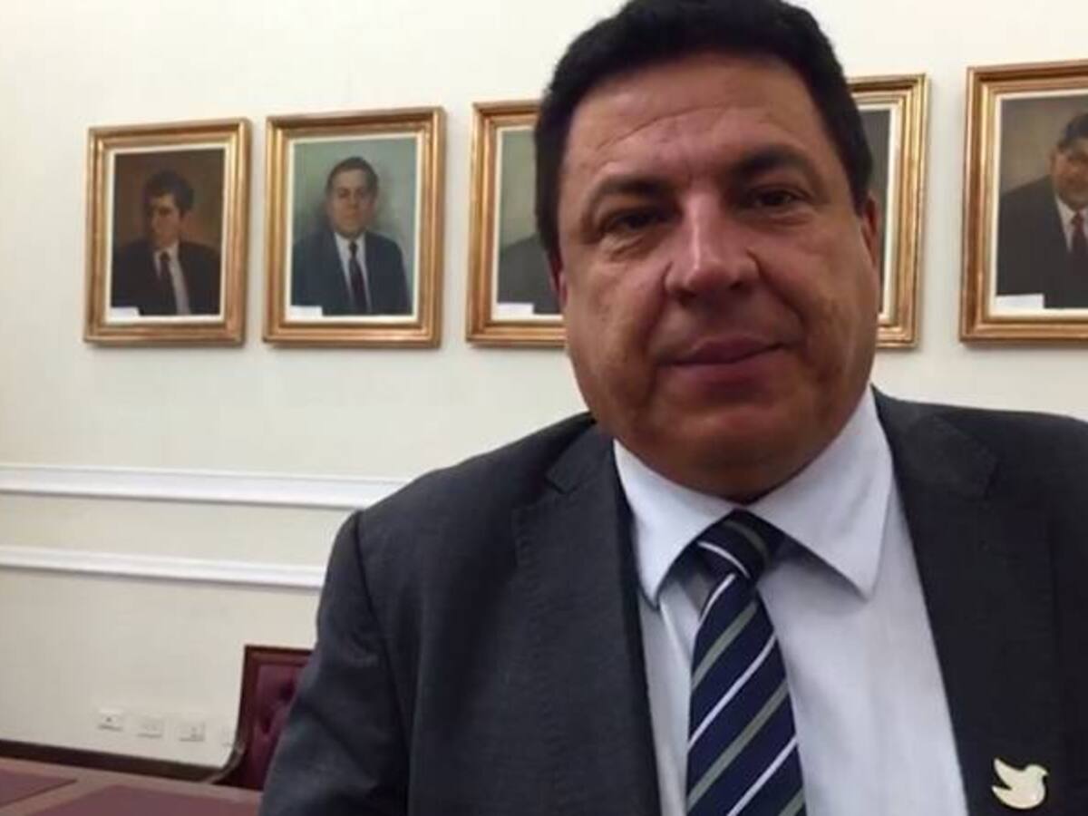 En el Congreso vamos a acompañar las actividades del plebiscito y la paz de Colombia: presidente de la Cámara