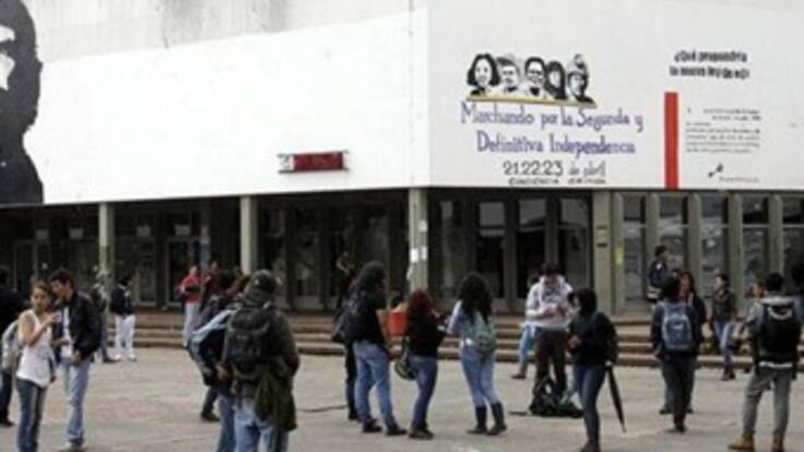 Desalojan Universidad Nacional por presencia de encapuchados