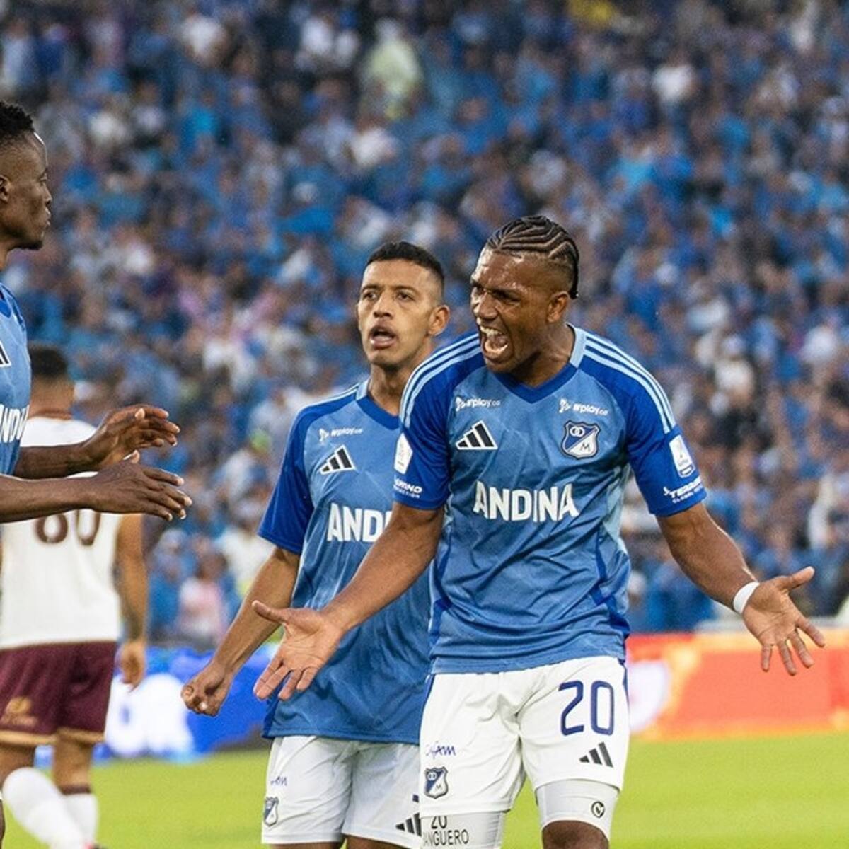 Millonarios, con un jugador menos, vence al Tolima en Liga y llega con confianza a Copa Sudamericana