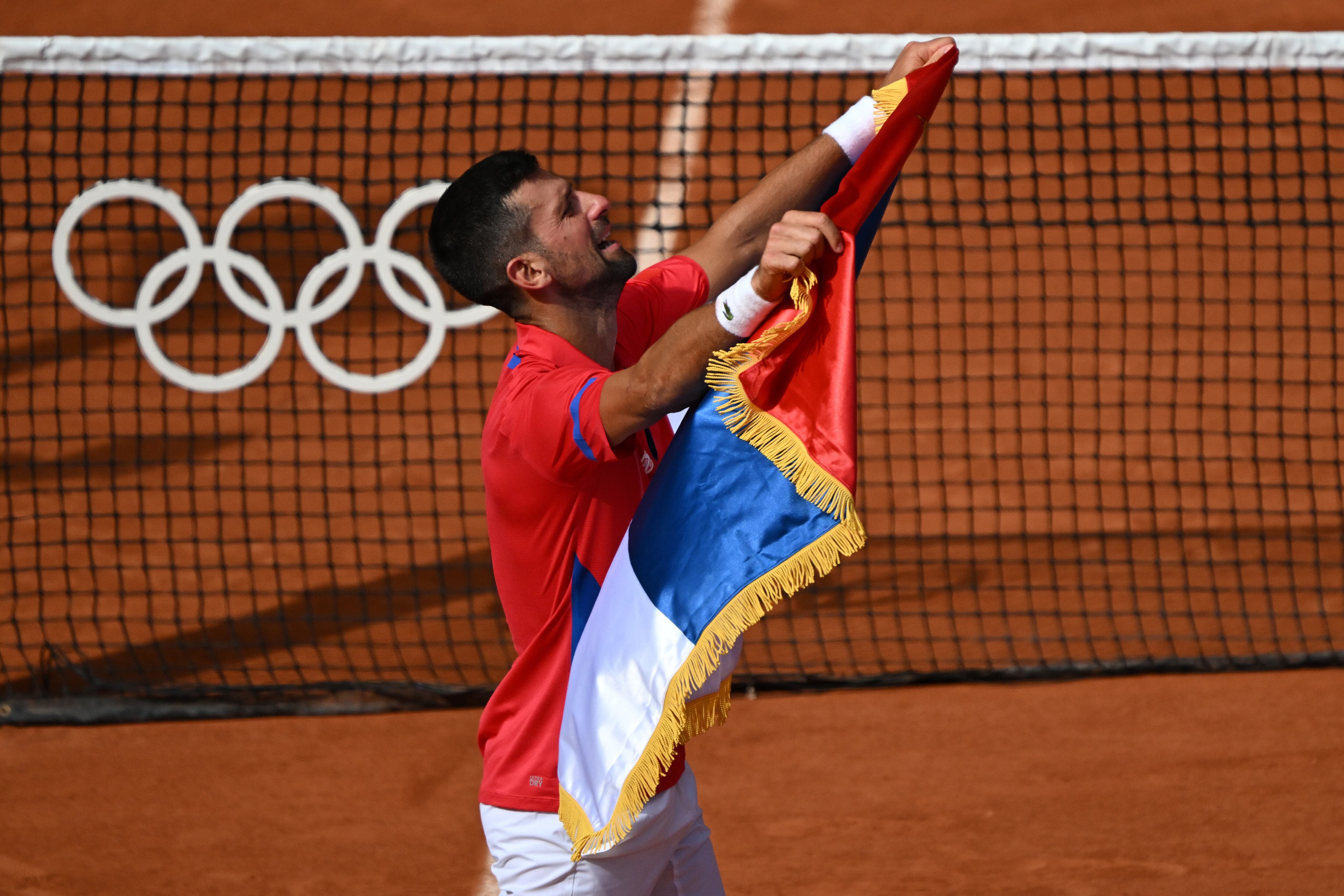Novak Djokovic se colgó la medalla de oro en los Juegos Olímpicos 2024. Photo: Marijan Murat/dpa (Photo by Marijan Murat/picture alliance via Getty Images)