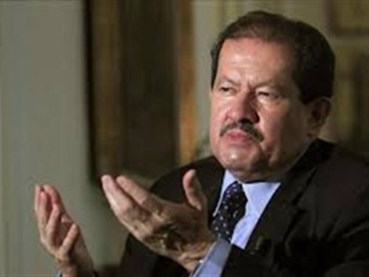 Vicepresidente Garzón conmina a las Farc a no dispararle a la paz