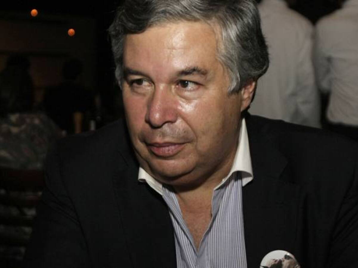 Me da un poco de tristeza que Pastrana no respalde la paz: Víctor G. Ricardo