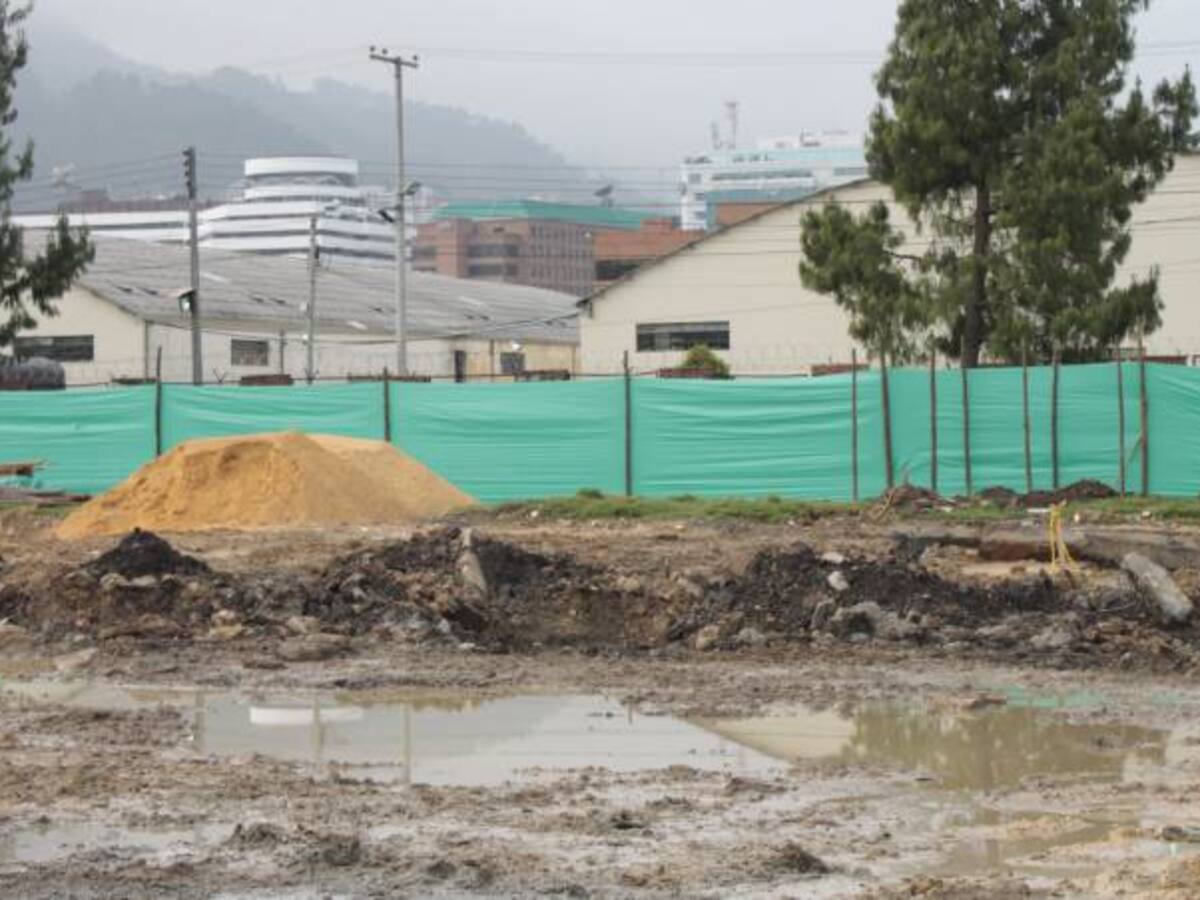 Obras en Bogotá atrasadas por hurto de herramientas: contratistas del IDU