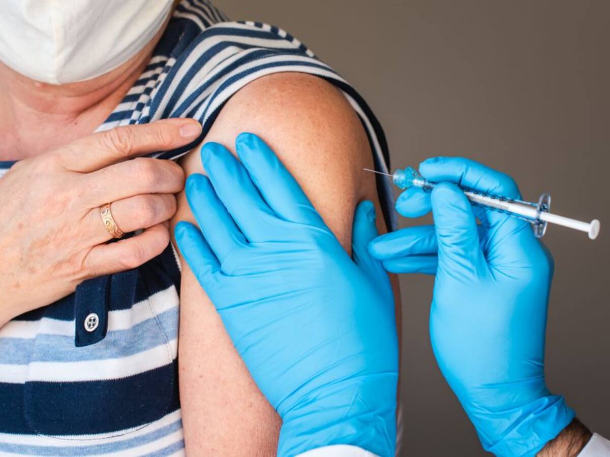 ¿Dónde vacunarse contra la COVID-19 hoy 18 de febrero en Bogotá?