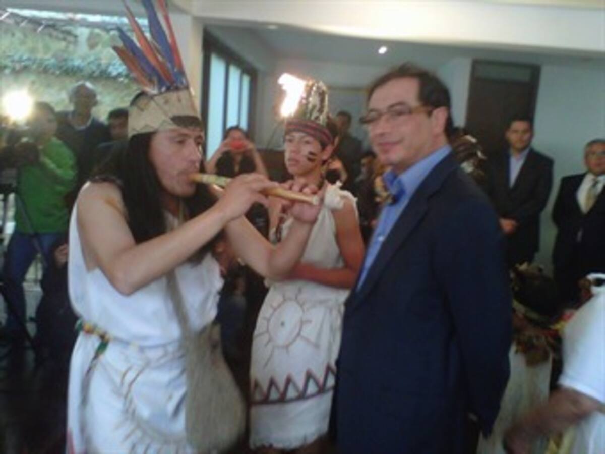 Candidato de Aico adhiere a Petro