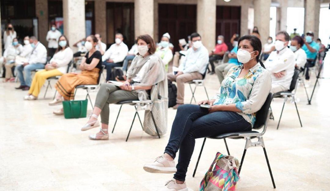 La Vicepresidente Marta Lucía Ramírez se reunió con el sector informal para monitorear los avances del proyecto