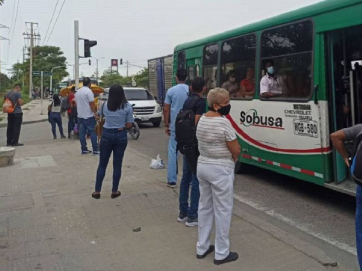 Con requisas en buses, Policía en Barranquilla refuerza operativos