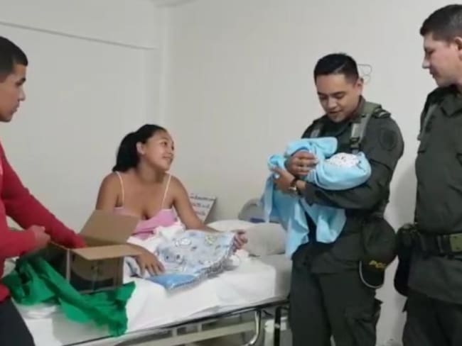 Venezolana en estado de gestación fue auxiliada por agentes de la Policía