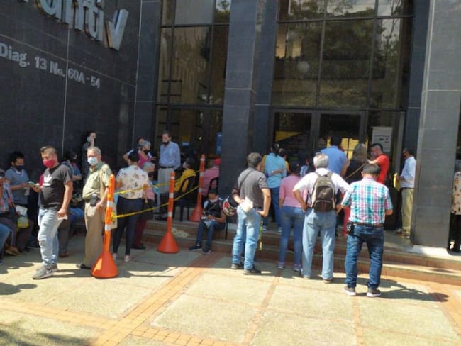 No cesan las agotadoras colas en Vanti