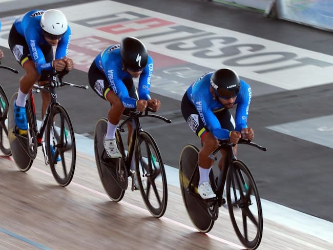Selección Colombia de ciclismo de pista se luce en territorio Europeo.
