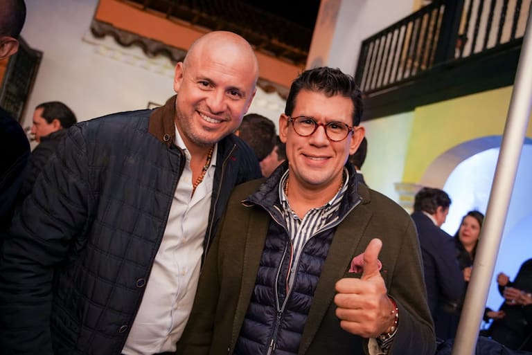 Felipe Cabrales, CEO de Prisa Media América y Jaime Parada, vicepresidente ejecutivo de Caracol Radio, durante el Festival de las Ideas 2023