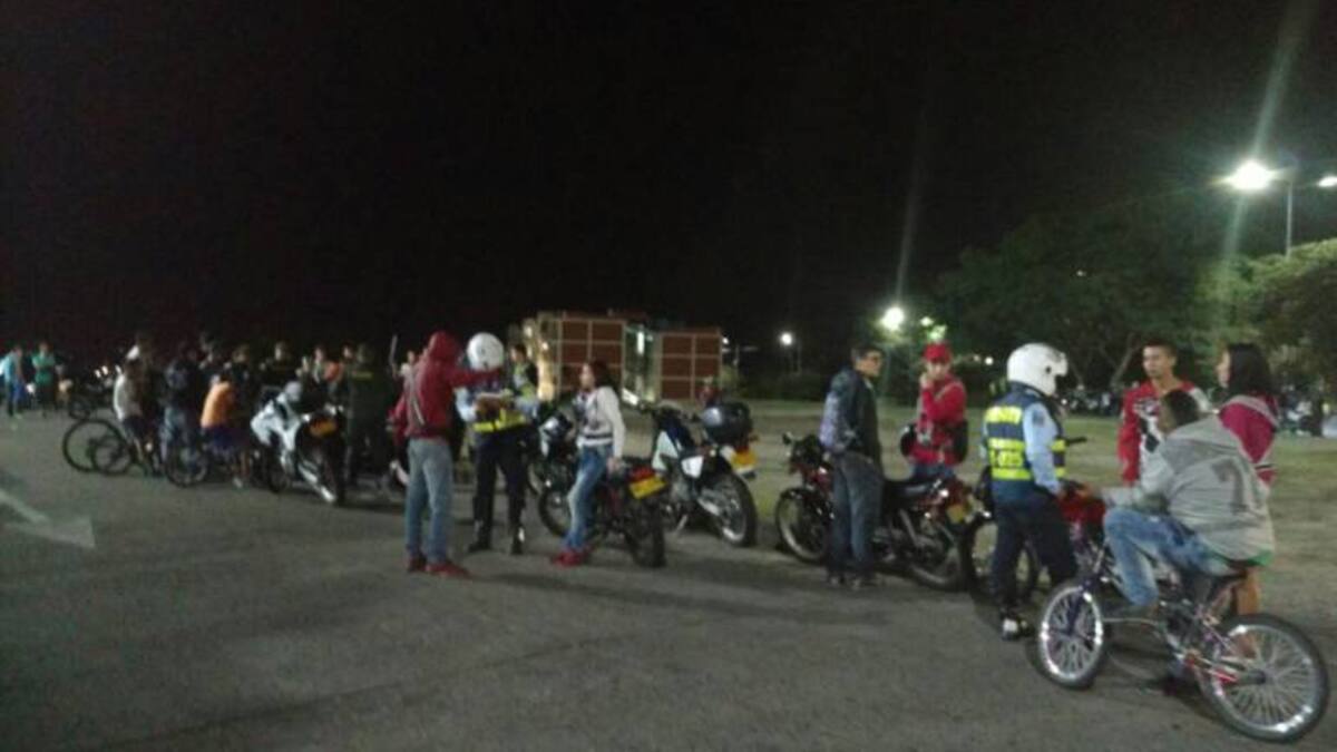 Siete agentes de tránsito han sido agredidos en Armenia en operativos contra piques ilegales de motos