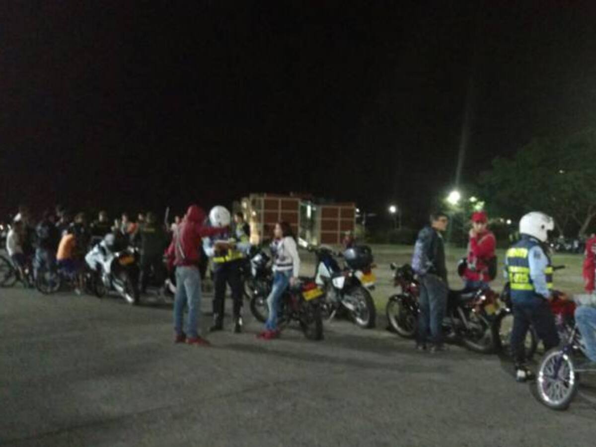 Siete agentes de tránsito han sido agredidos en Armenia en operativos contra piques ilegales de motos