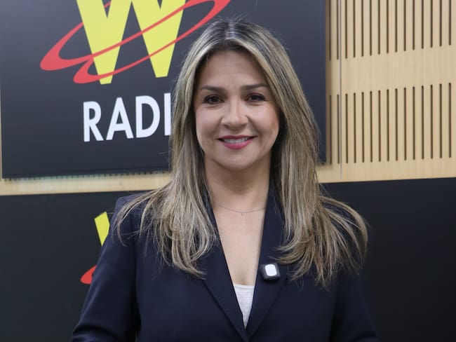 ¿Vicky Dávila tomaría como guía la política de Javier Milei o Nayib Bukele? Esto respondió